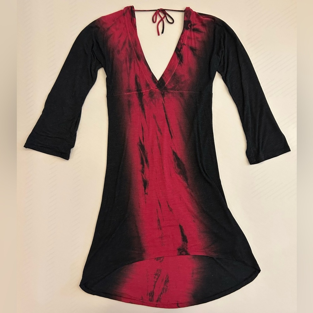 Red & Black Tie Dye V-Neck Dress, Size M